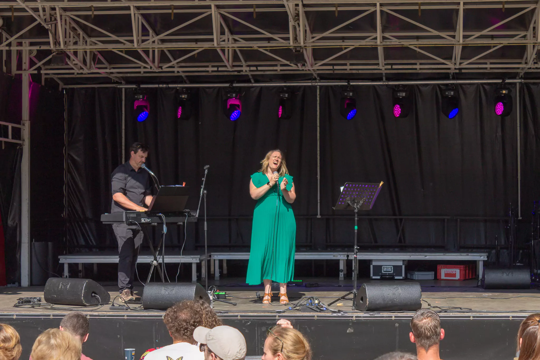 optreden van een lokale artiest