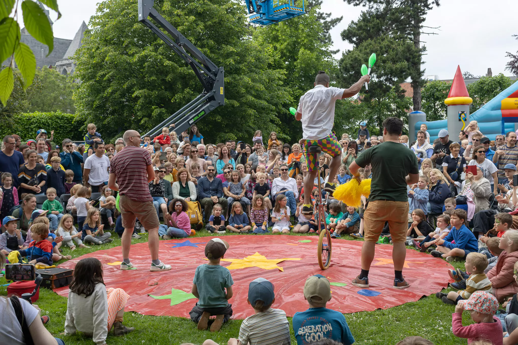 artiest treed op voor kinderen